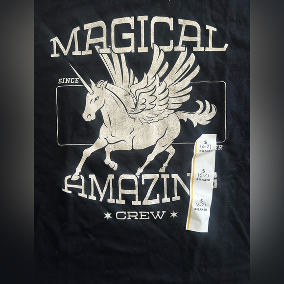 Cat & Jack Girls “Amazing Magical Crew” Graphic T Shirt - Picture 2 of 2